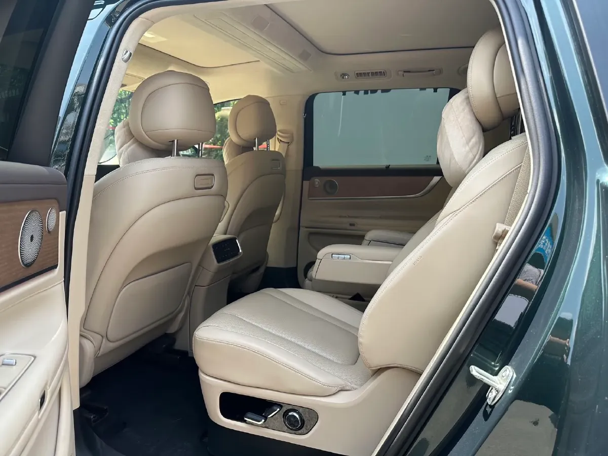 2024 AITO AITO M9 BEV 100KWH,autocango,china used car exporter,china ev exporter,chinese used car exporter,chinese used ev exporter