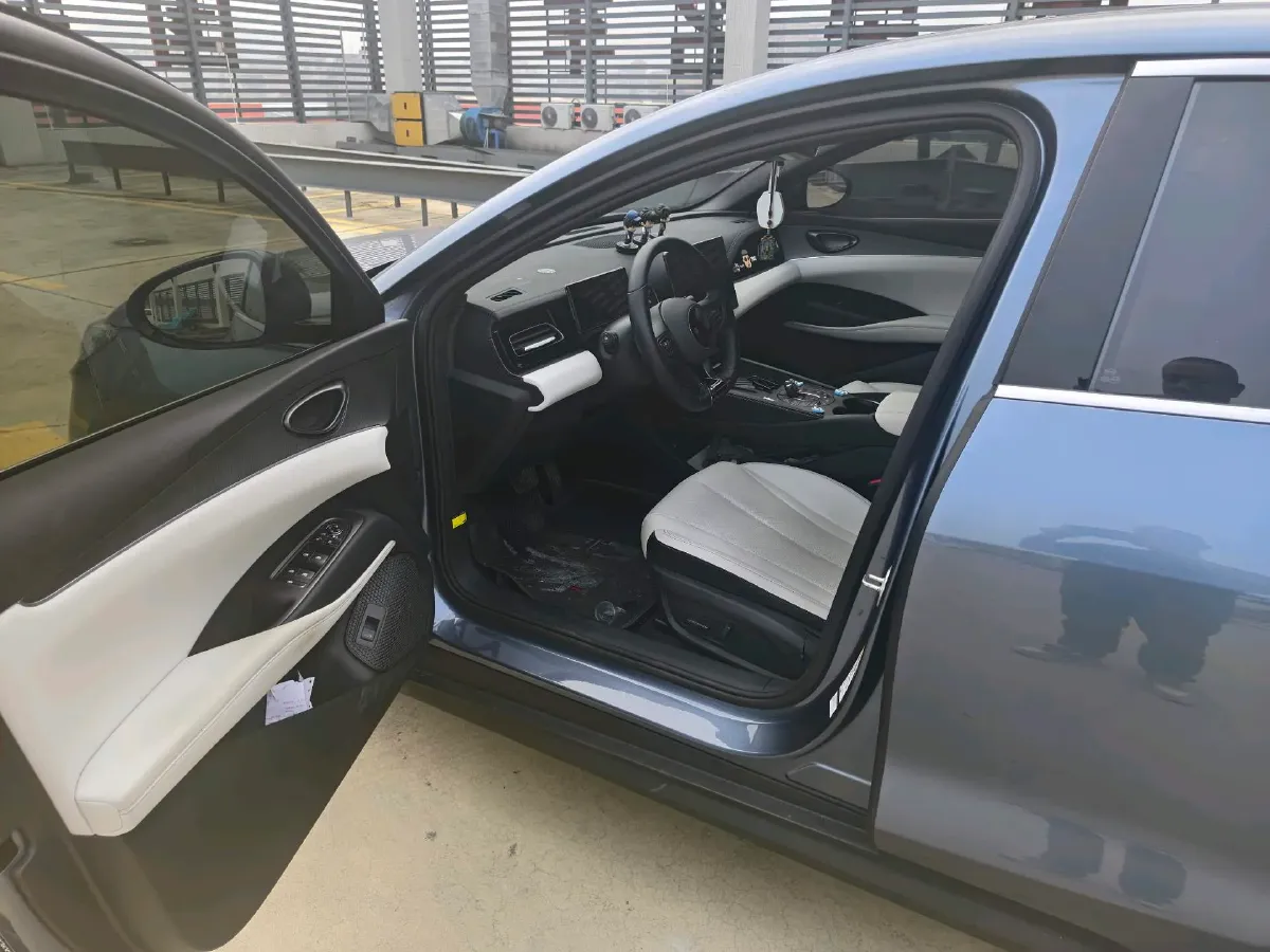 2024 BYD Seal 06 1.5L 101HP L4 E-CVT PHEV 15.87KWH,autocango,china used car exporter,china ev exporter,chinese used car exporter,chinese used ev exporter