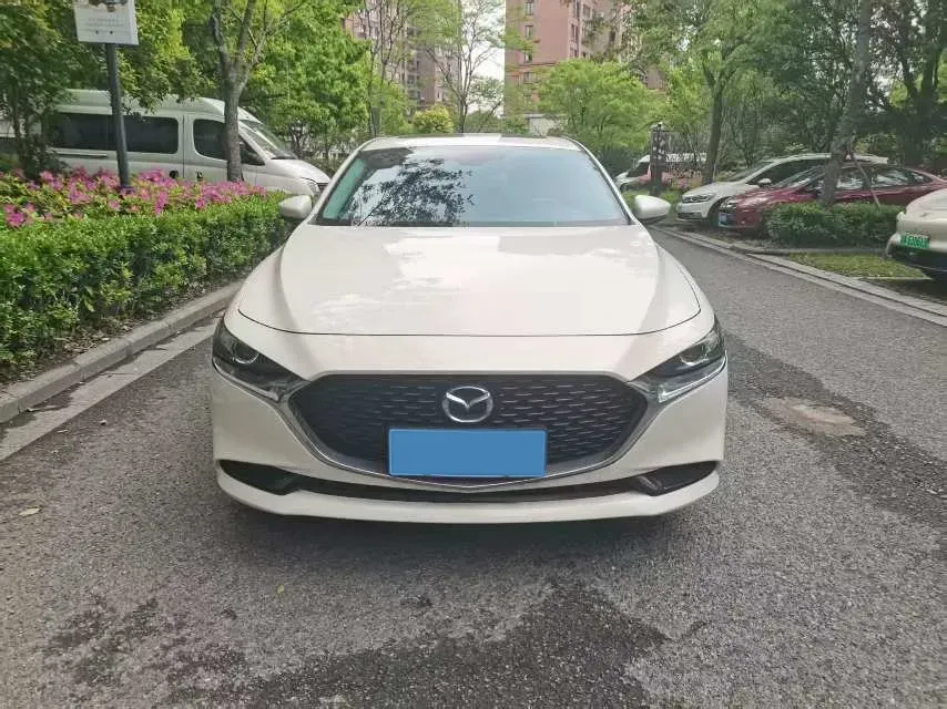 2023 Mazda 3 Axela 2.0L 158HP L4 6AT,autocango,china used car exporter,china ev exporter,chinese used car exporter,chinese used ev exporter