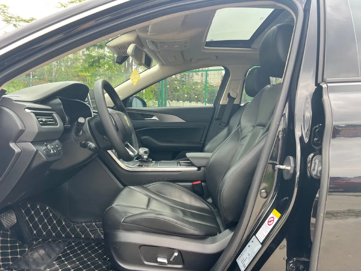 2022 HongQi H5 1.5T 169HP L4 7DCT,autocango,china used car exporter,china ev exporter,chinese used car exporter,chinese used ev exporter