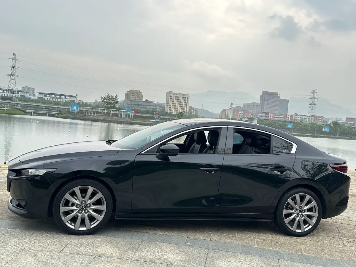 2021 Mazda 3 Axela 2.0L 158HP L4 6AT,autocango,china used car exporter,china ev exporter,chinese used car exporter,chinese used ev exporter