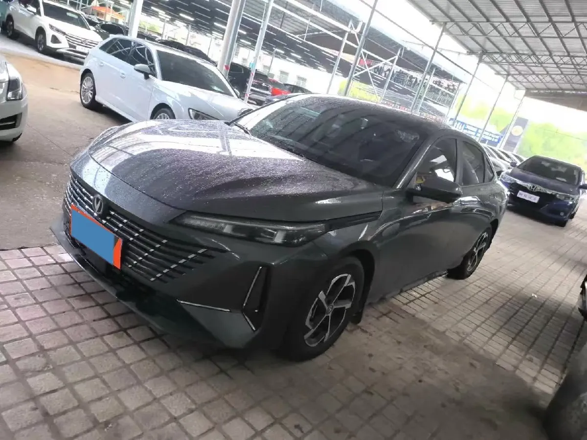 2025 ChangAn Eado 1.5T 192HP L4 7DCT,autocango,china used car exporter,china ev exporter,chinese used car exporter,chinese used ev exporter