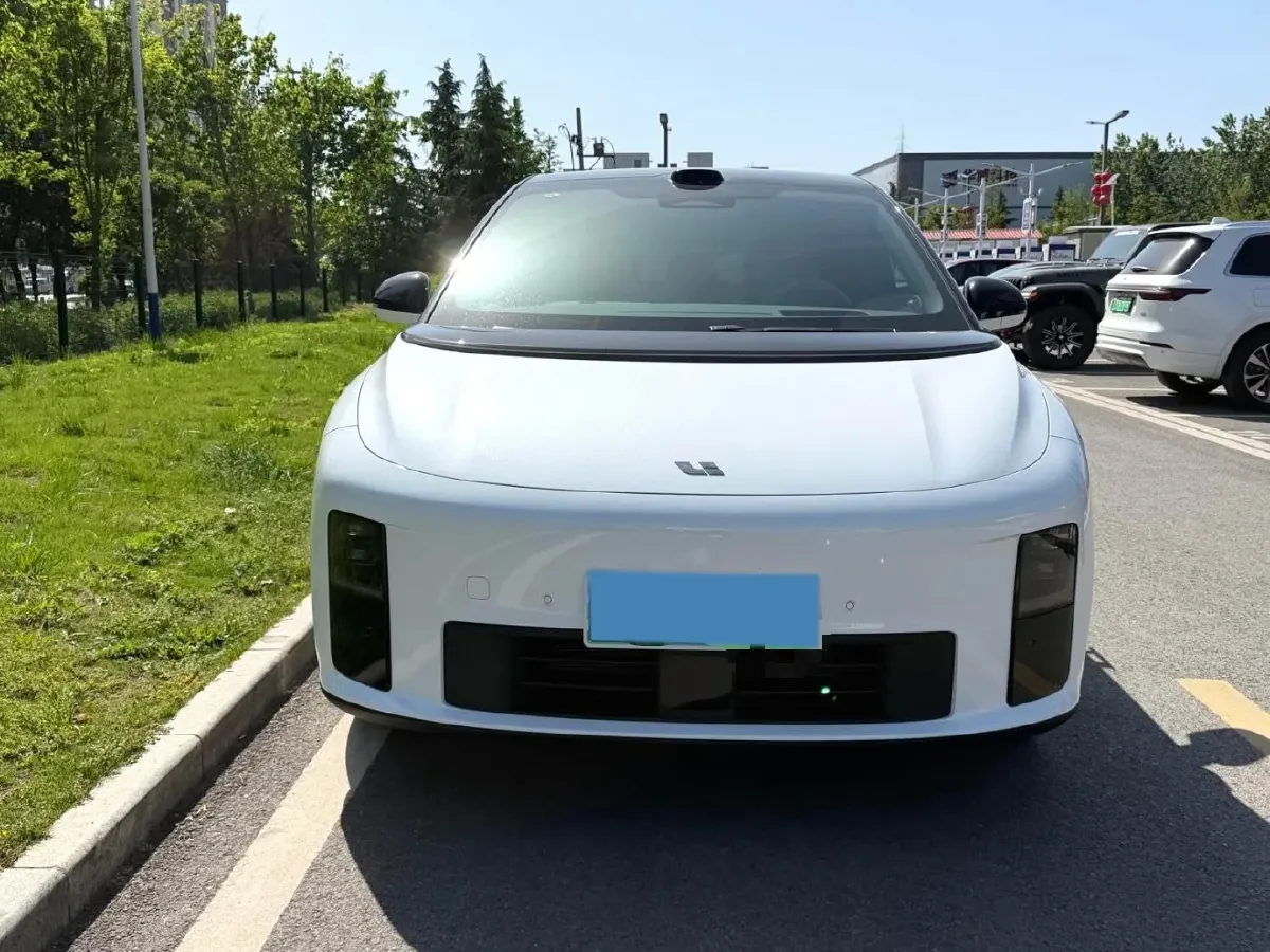 2025 Li i6 BEV,autocango,china used car exporter,china ev exporter,chinese used car exporter,chinese used ev exporter