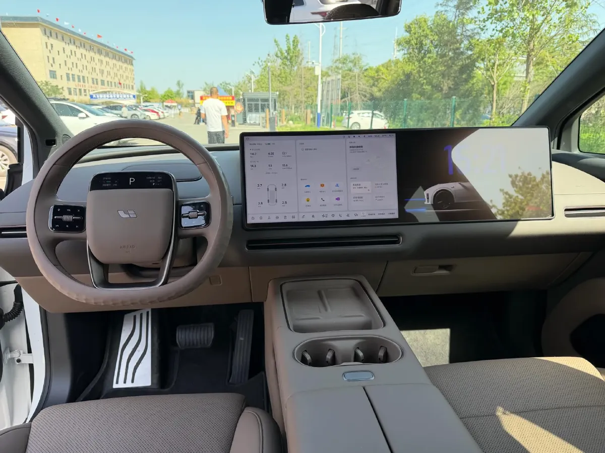 2025 Li i6 BEV,autocango,china used car exporter,china ev exporter,chinese used car exporter,chinese used ev exporter