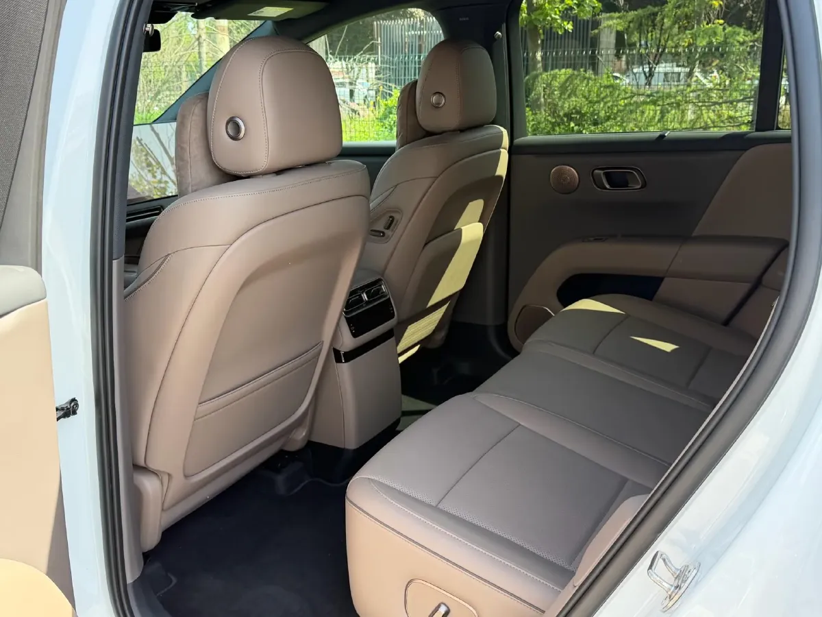 2025 Li i6 BEV,autocango,china used car exporter,china ev exporter,chinese used car exporter,chinese used ev exporter