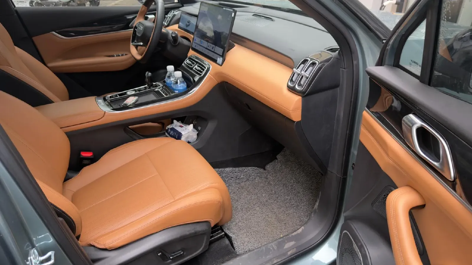 2024 Geely StarRay 1.5T 181HP L4 7DCT,autocango,china used car exporter,china ev exporter,chinese used car exporter,chinese used ev exporter