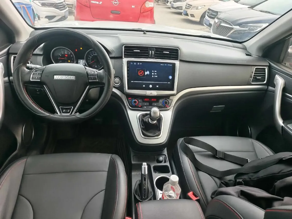2019 Haval M6 1.5T 150HP L4 6MT,autocango,china used car exporter,china ev exporter,chinese used car exporter,chinese used ev exporter