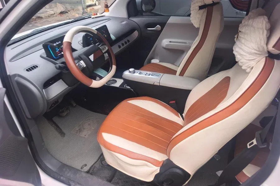 2025 LingBox BOX BEV 19.2KWH,autocango,china used car exporter,china ev exporter,chinese used car exporter,chinese used ev exporter