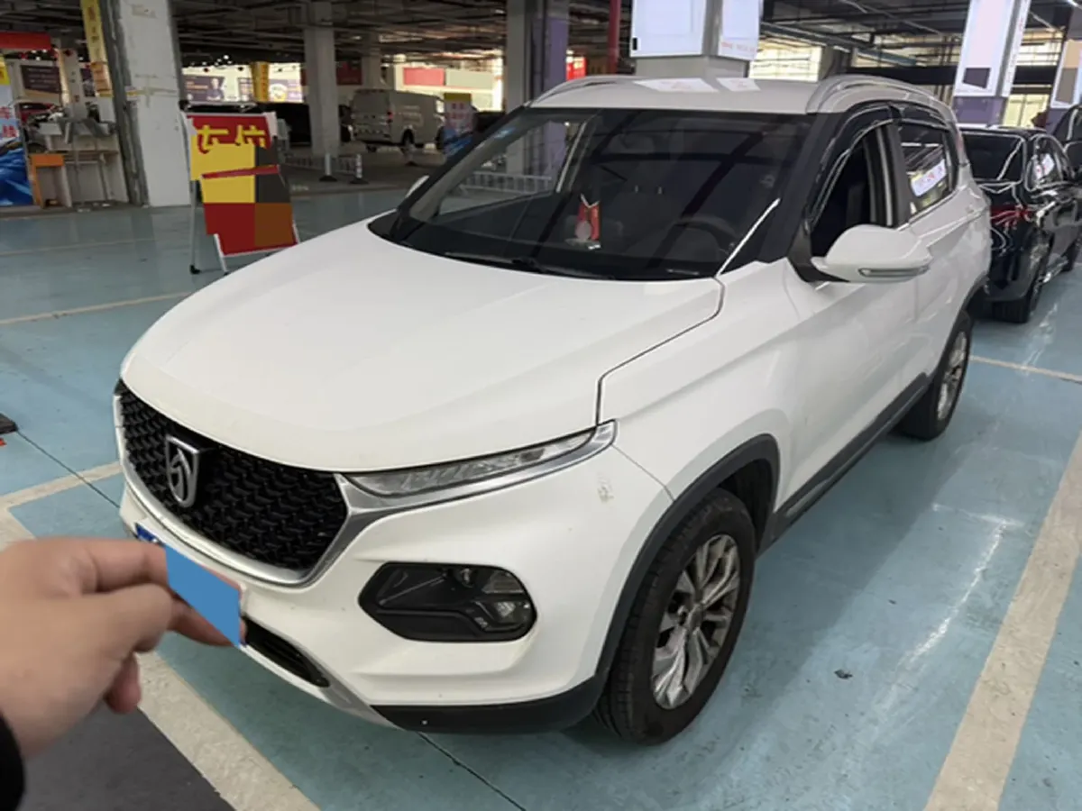2019 BaoJun 510 1.5L 112HP L4 6MT,autocango,china used car exporter,china ev exporter,chinese used car exporter,chinese used ev exporter