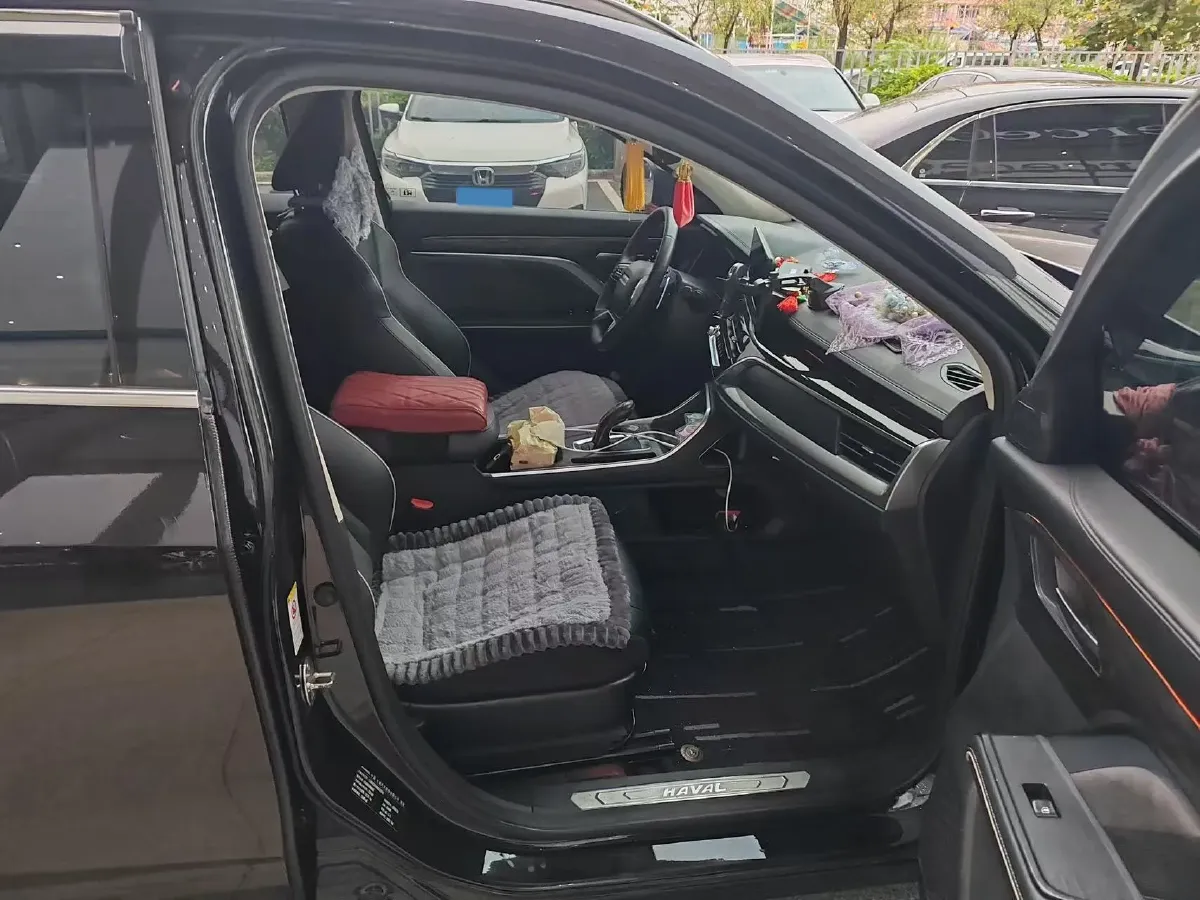 2021 Haval H6 1.5T 169HP L4 7DCT,autocango,china used car exporter,china ev exporter,chinese used car exporter,chinese used ev exporter