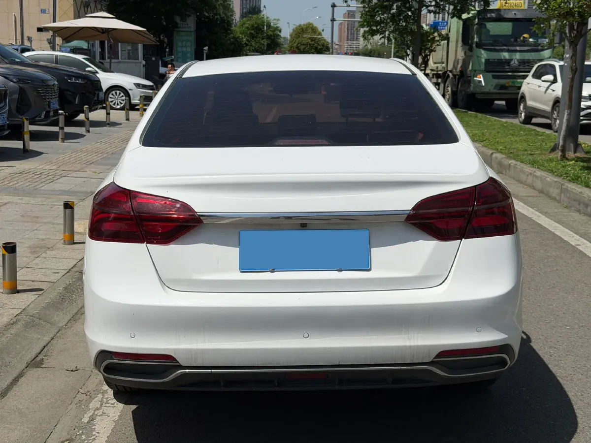 2020 Geely Emgrand 1.5L 109HP L4 5MT,autocango,china used car exporter,china ev exporter,chinese used car exporter,chinese used ev exporter