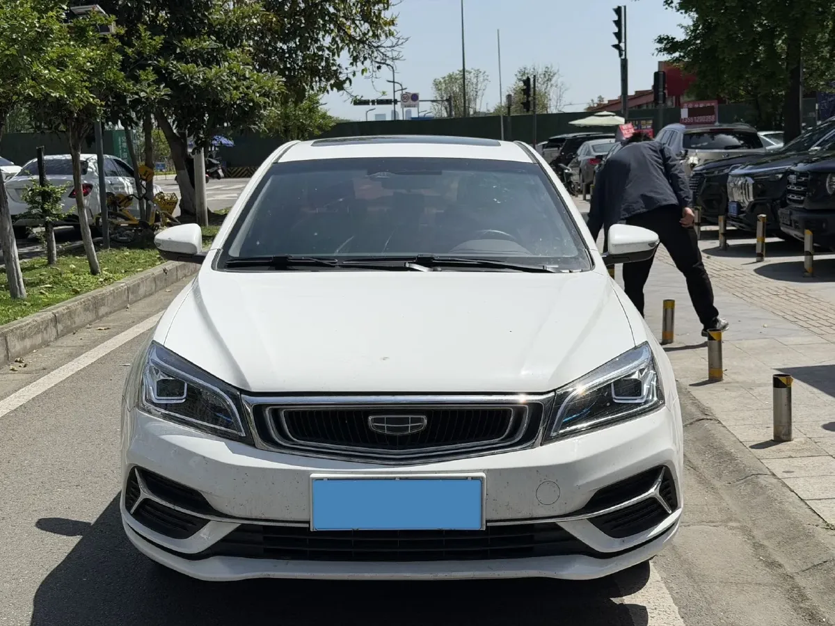2020 Geely Emgrand 1.5L 109HP L4 5MT,autocango,china used car exporter,china ev exporter,chinese used car exporter,chinese used ev exporter
