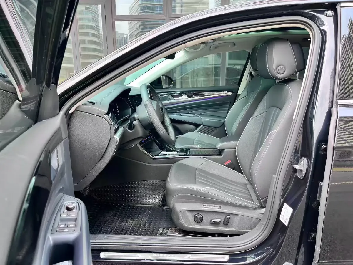 2023 Volkswagen Passat 2.0T 186HP L4 7DCT,autocango,china used car exporter,china ev exporter,chinese used car exporter,chinese used ev exporter