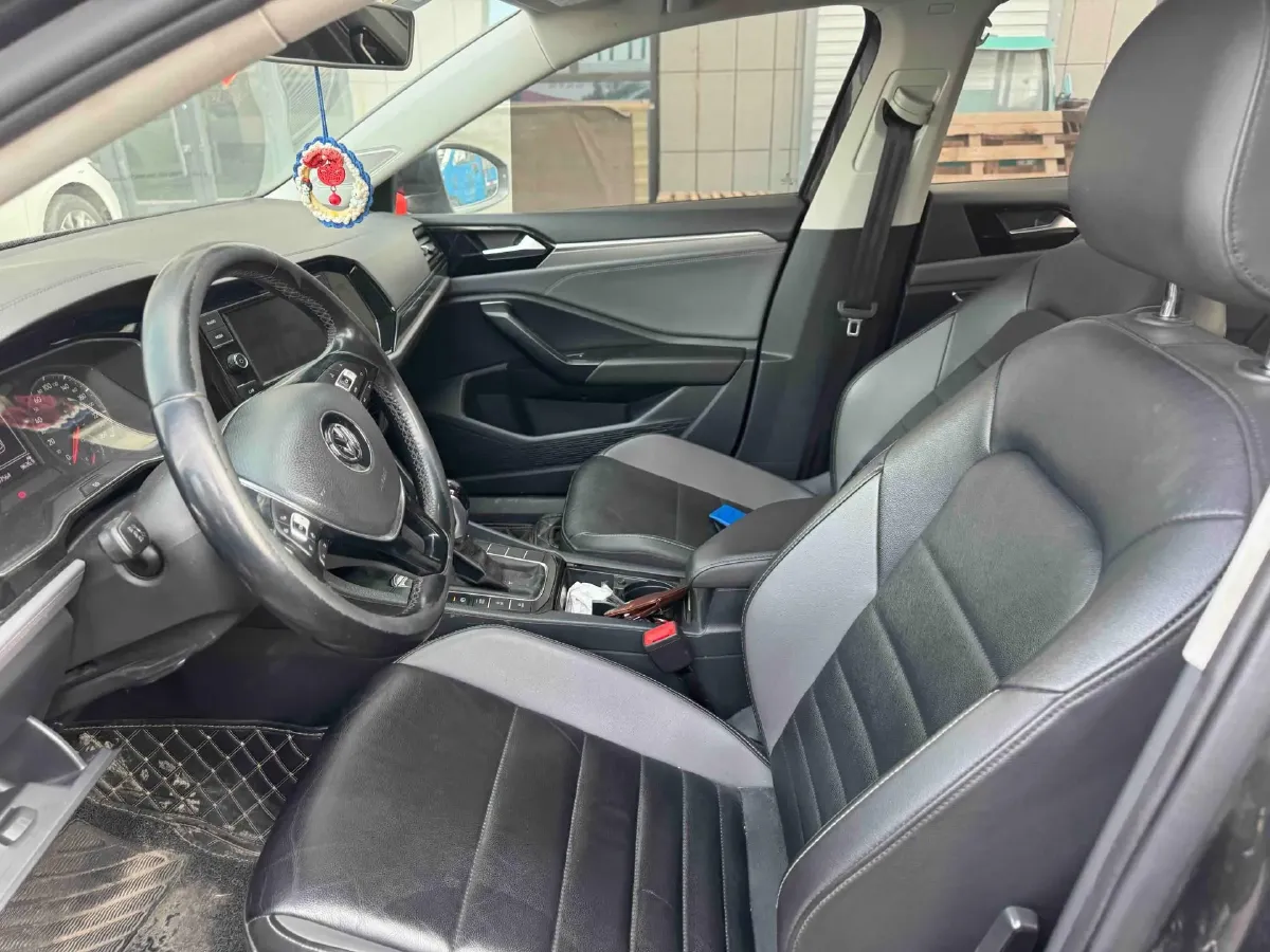 2019 Jeep Renegade 1.3T 173HP L4 7DCT,autocango,china used car exporter,china ev exporter,chinese used car exporter,chinese used ev exporter