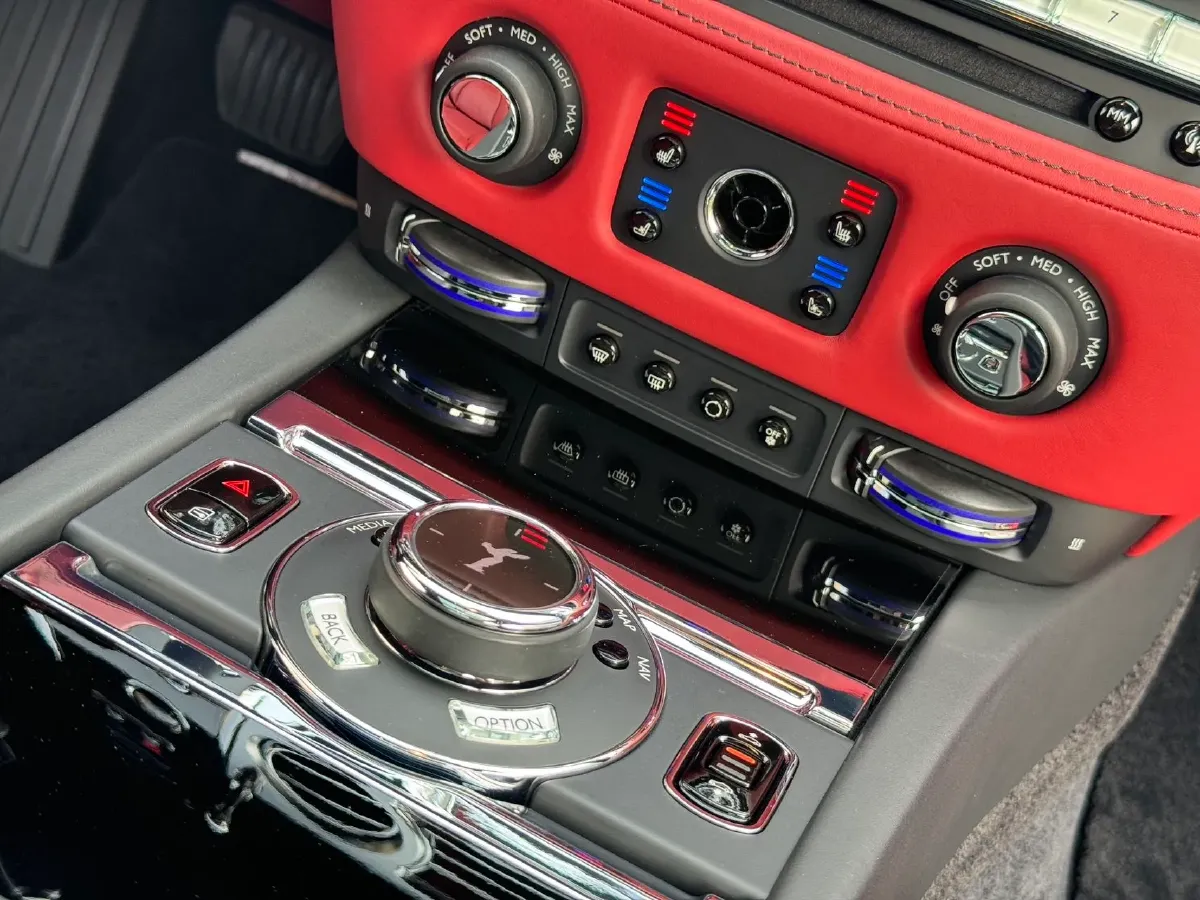 2018 Rolls-Royce Ghost 6.6T 571HP V12 8AT,autocango,china used car exporter,china ev exporter,chinese used car exporter,chinese used ev exporter