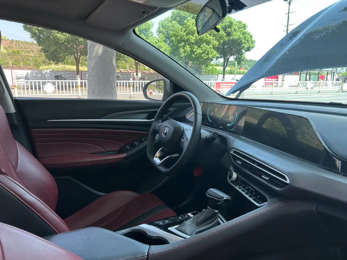 2020 ChangAn Eado 1.4T 158HP L4 7DCT,autocango,china used car exporter,china ev exporter,chinese used car exporter,chinese used ev exporter