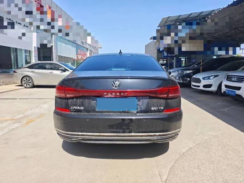2025 Volkswagen Passat 2.0T 220HP L4 7DCT,autocango,china used car exporter,china ev exporter,chinese used car exporter,chinese used ev exporter