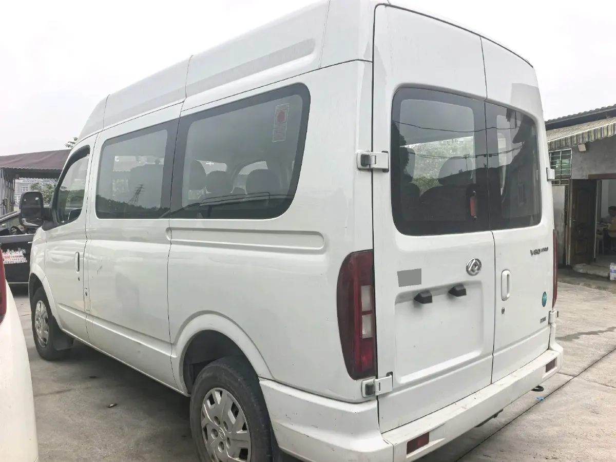 2015 MAXUS XinTu V80 2.5T 136HP L4 5MT,autocango,china used car exporter,china ev exporter,chinese used car exporter,chinese used ev exporter