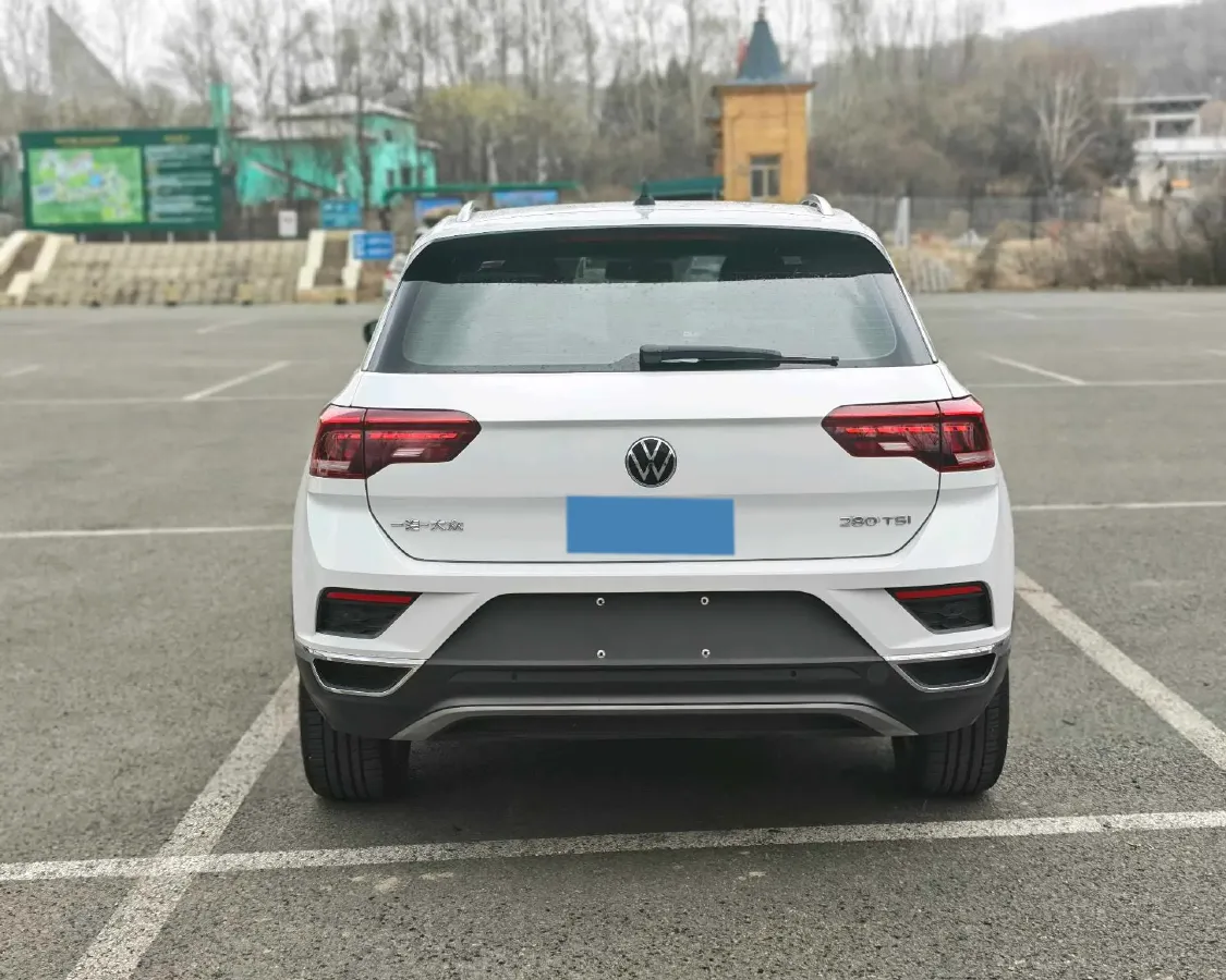 2022 Volkswagen T-Roc 1.4T 150HP L4 7DCT,autocango,china used car exporter,china ev exporter,chinese used car exporter,chinese used ev exporter