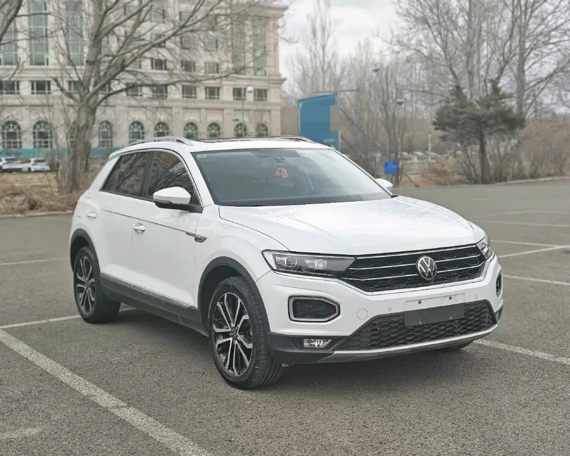 2022 Volkswagen T-Roc 1.4T 150HP L4 7DCT,autocango,china used car exporter,china ev exporter,chinese used car exporter,chinese used ev exporter