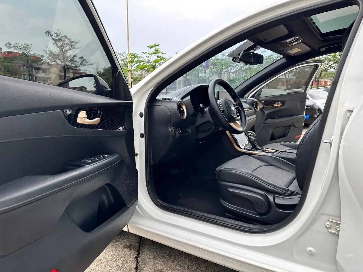 2020 Kia K3 1.4T 130HP L4 7DCT,autocango,china used car exporter,china ev exporter,chinese used car exporter,chinese used ev exporter