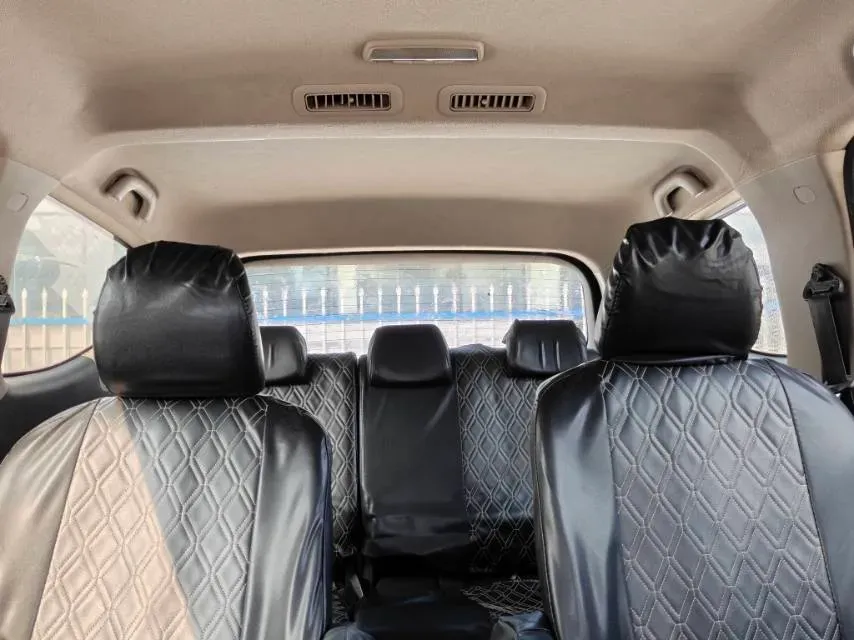 2021 BaoJun 730 1.5L 105HP L4 6MT,autocango,china used car exporter,china ev exporter,chinese used car exporter,chinese used ev exporter