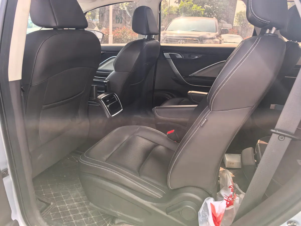 2021 Geely JiaJi 1.5T 177HP L3 7DCT,autocango,china used car exporter,china ev exporter,chinese used car exporter,chinese used ev exporter