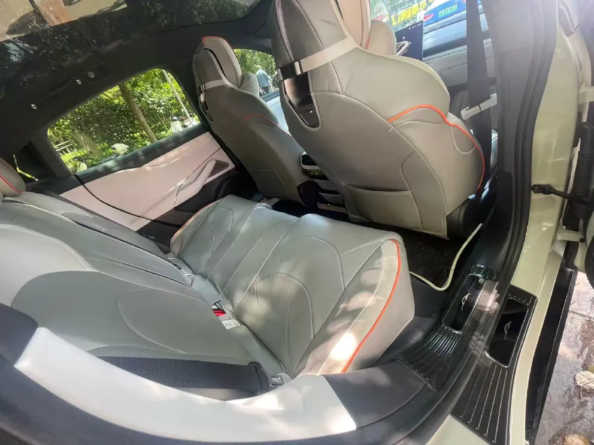 2024 MI SU7 BEV 73.6KWH,autocango,china used car exporter,china ev exporter,chinese used car exporter,chinese used ev exporter