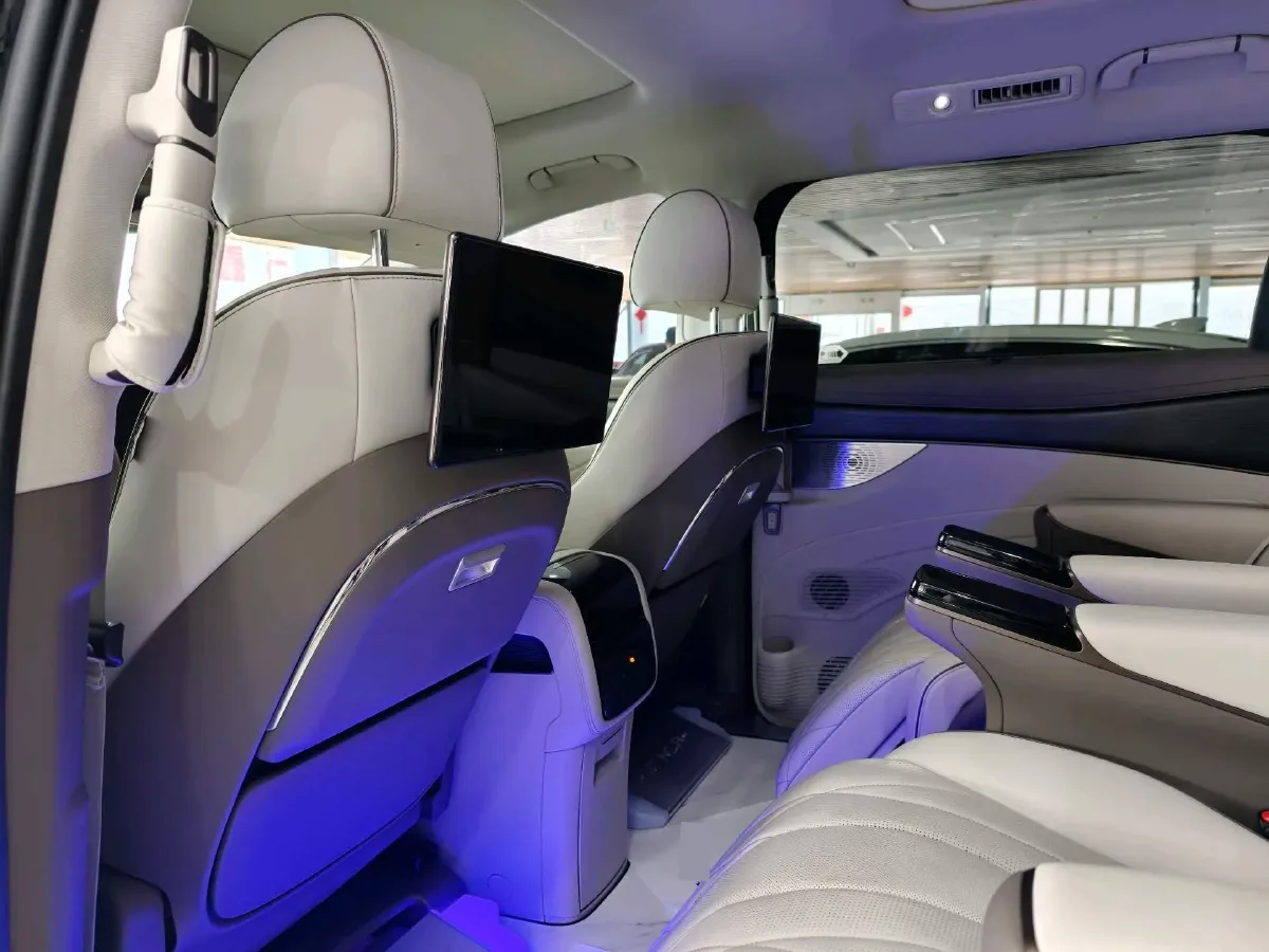 2022 Mercedes-Benz GLC Class 2.0T 197HP L4 9AT,autocango,china used car exporter,china ev exporter,chinese used car exporter,chinese used ev exporter