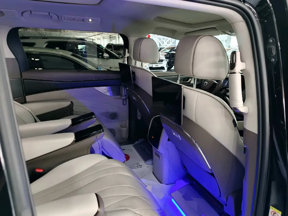 2022 Mercedes-Benz GLC Class 2.0T 197HP L4 9AT,autocango,china used car exporter,china ev exporter,chinese used car exporter,chinese used ev exporter