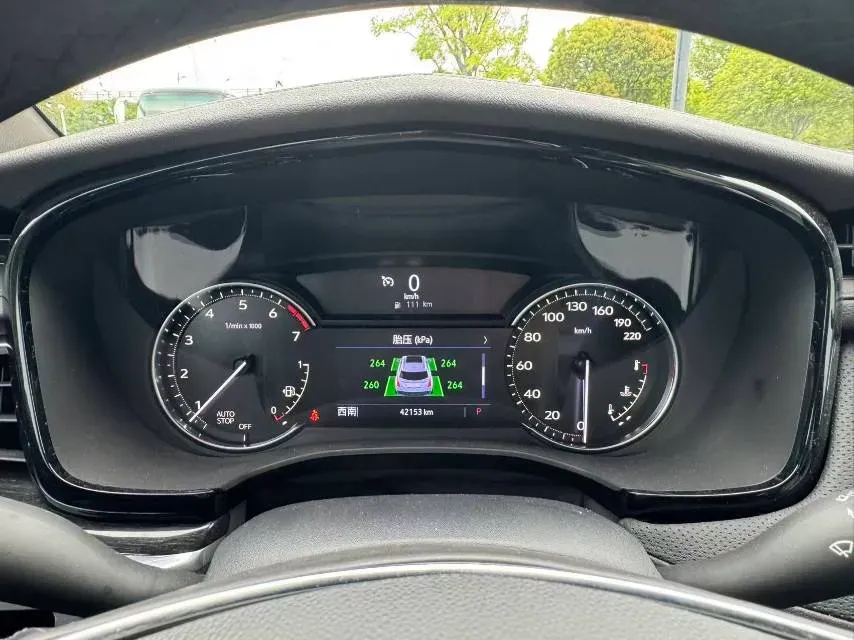 2022 Cadillac XT5 2.0T 237HP L4 9AT,autocango,china used car exporter,china ev exporter,chinese used car exporter,chinese used ev exporter