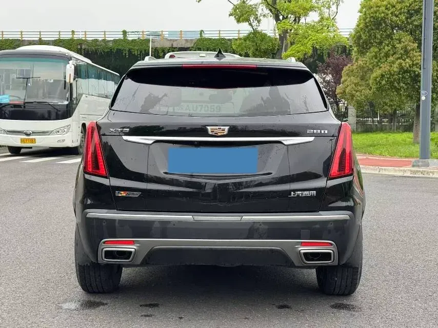 2022 Cadillac XT5 2.0T 237HP L4 9AT,autocango,china used car exporter,china ev exporter,chinese used car exporter,chinese used ev exporter