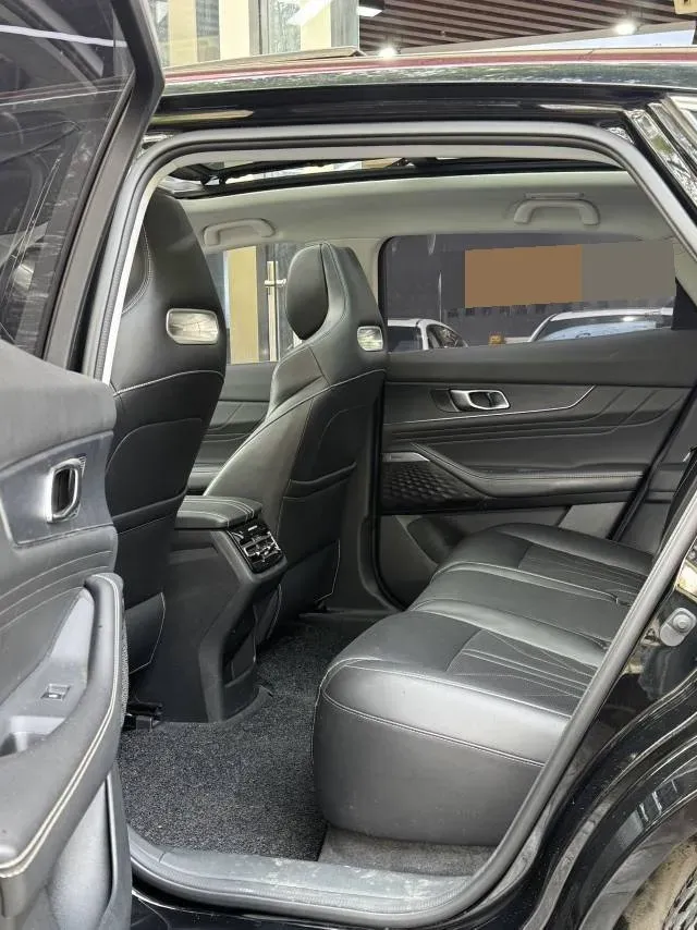 2024 ChangAn UNI-K 2.0T 233HP L4 8AT,autocango,china used car exporter,china ev exporter,chinese used car exporter,chinese used ev exporter