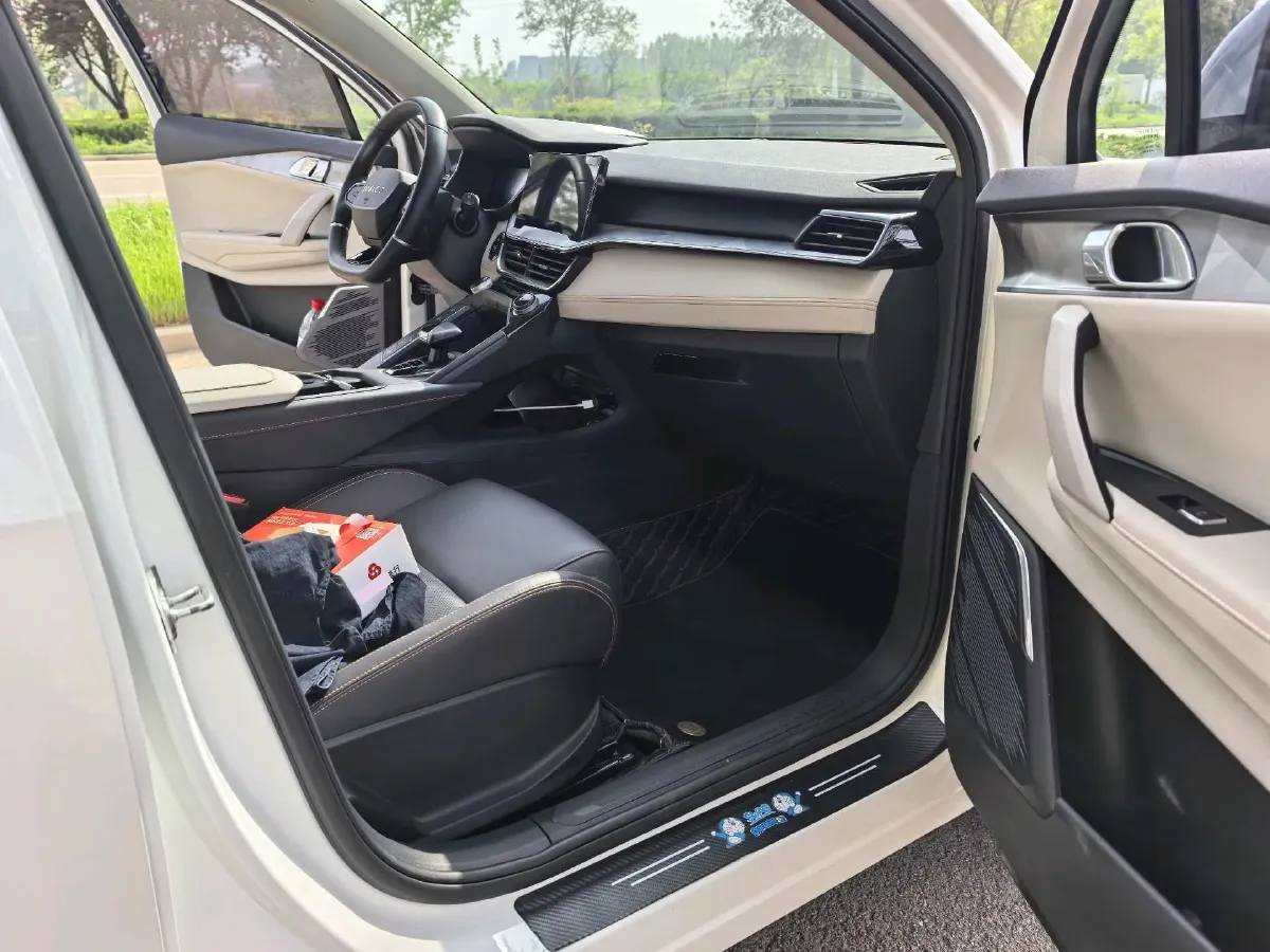 2022 Roewe i6 MAX BEV 61.1KWH,autocango,china used car exporter,china ev exporter,chinese used car exporter,chinese used ev exporter