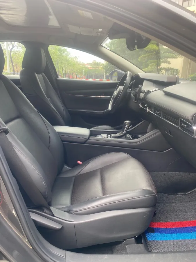 2021 Mazda 3 Axela 2.0L 158HP L4 6AT,autocango,china used car exporter,china ev exporter,chinese used car exporter,chinese used ev exporter