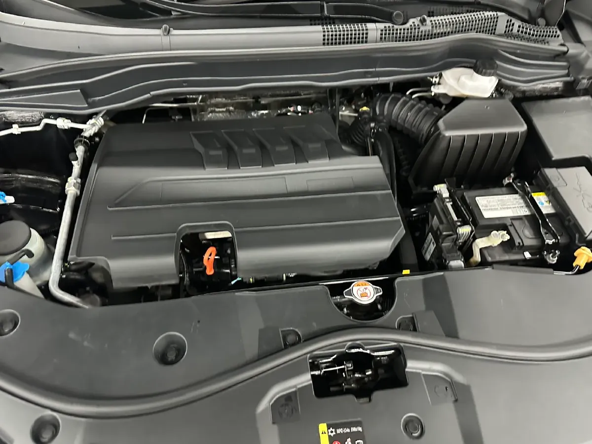 2023 Haval M6 1.5T 150HP L4 7DCT,autocango,china used car exporter,china ev exporter,chinese used car exporter,chinese used ev exporter