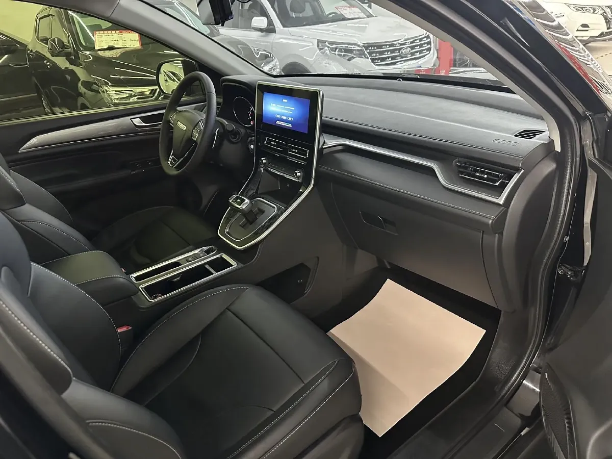 2023 Haval M6 1.5T 150HP L4 7DCT,autocango,china used car exporter,china ev exporter,chinese used car exporter,chinese used ev exporter