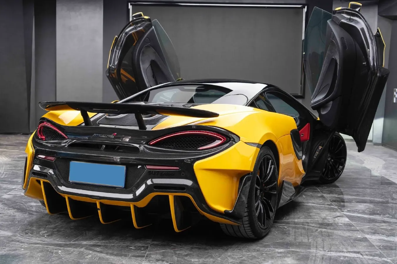 2019 McLaren 570 3.8T 570HP V8 7DCT,autocango,china used car exporter,china ev exporter,chinese used car exporter,chinese used ev exporter