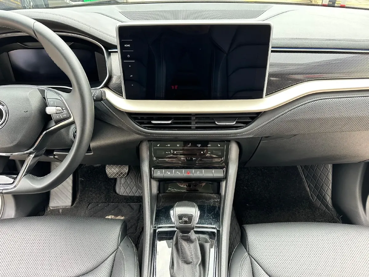 2023 Skoda Kodiak 2.0T 186HP L4 7DCT,autocango,china used car exporter,china ev exporter,chinese used car exporter,chinese used ev exporter