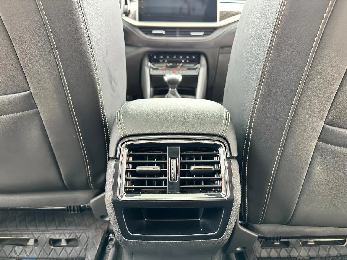 2023 Skoda Kodiak 2.0T 186HP L4 7DCT,autocango,china used car exporter,china ev exporter,chinese used car exporter,chinese used ev exporter