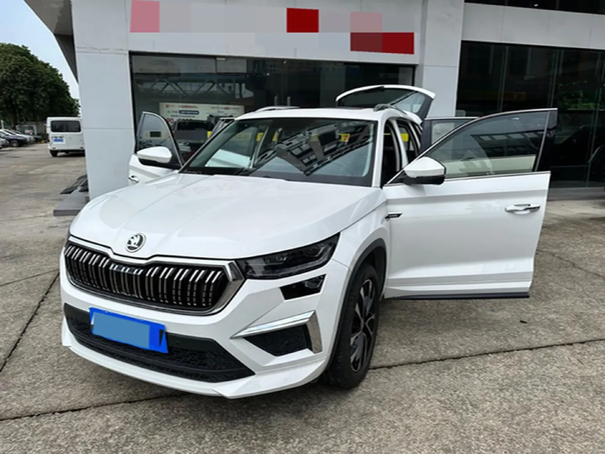 2023 Skoda Kodiak 2.0T 186HP L4 7DCT,autocango,china used car exporter,china ev exporter,chinese used car exporter,chinese used ev exporter
