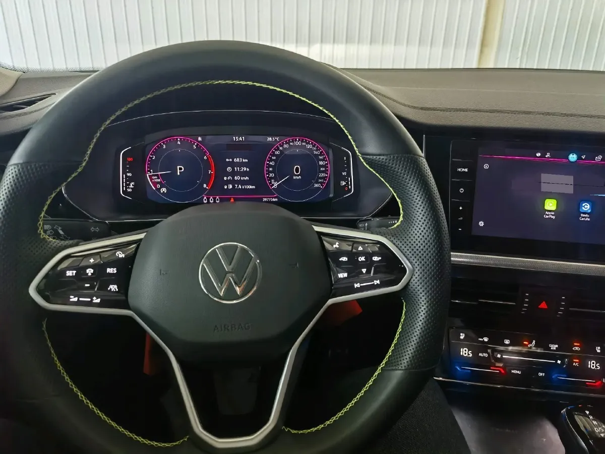 2024 Volkswagen Passat 2.0T 220HP L4 7DCT,autocango,china used car exporter,china ev exporter,chinese used car exporter,chinese used ev exporter