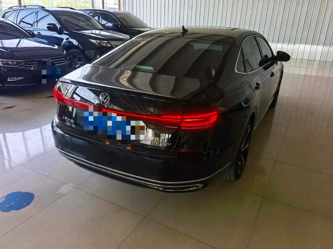 2024 Volkswagen Passat 2.0T 220HP L4 7DCT,autocango,china used car exporter,china ev exporter,chinese used car exporter,chinese used ev exporter