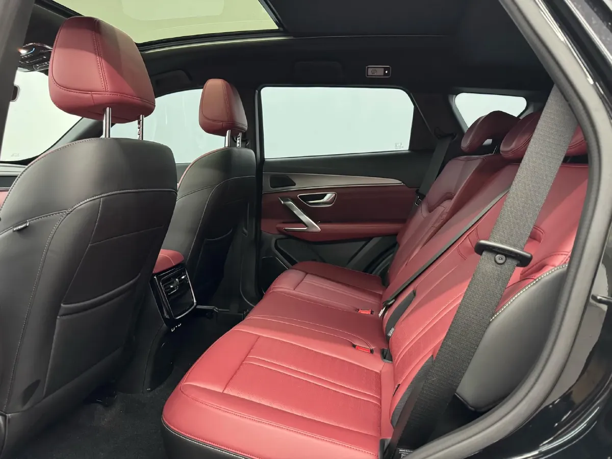 2025 Jetour X70 Plus 1.5T 156HP L4 6DCT,autocango,china used car exporter,china ev exporter,chinese used car exporter,chinese used ev exporter