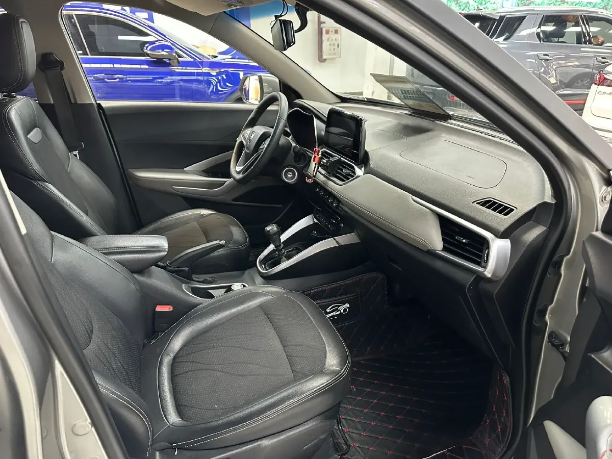 2017 BaoJun 510 1.5L 112HP L4 6MT,autocango,china used car exporter,china ev exporter,chinese used car exporter,chinese used ev exporter