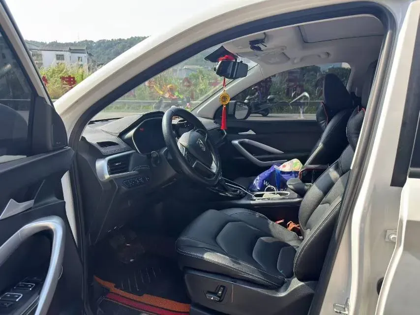 2020 HanTeng X7 1.5T 156HP L4 6AT,autocango,china used car exporter,china ev exporter,chinese used car exporter,chinese used ev exporter