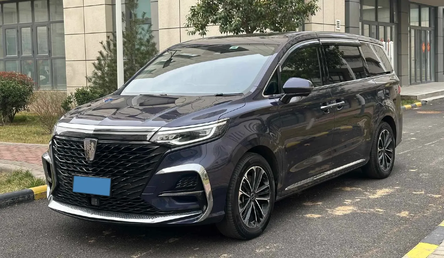 2021 Roewe iMAX8 2.0T 234HP L4 8AT,autocango,china used car exporter,china ev exporter,chinese used car exporter,chinese used ev exporter