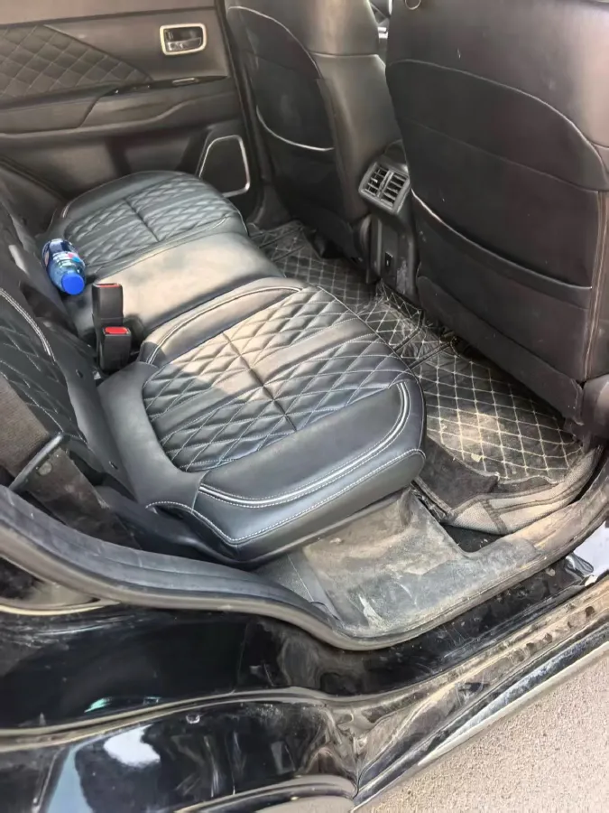 2021 Mitsubishi Outlander 2.0L 166HP L4 CVT,autocango,china used car exporter,china ev exporter,chinese used car exporter,chinese used ev exporter