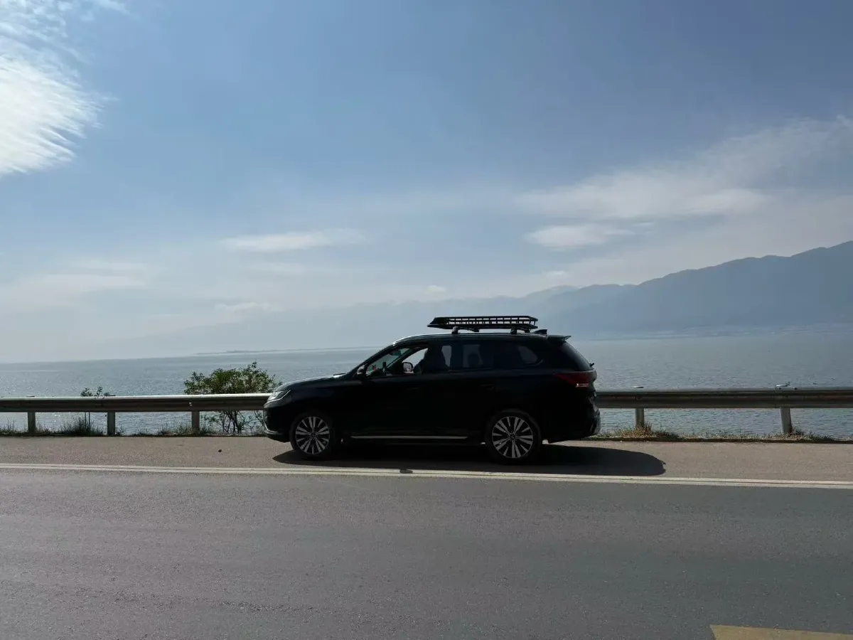 2021 Mitsubishi Outlander 2.0L 166HP L4 CVT,autocango,china used car exporter,china ev exporter,chinese used car exporter,chinese used ev exporter