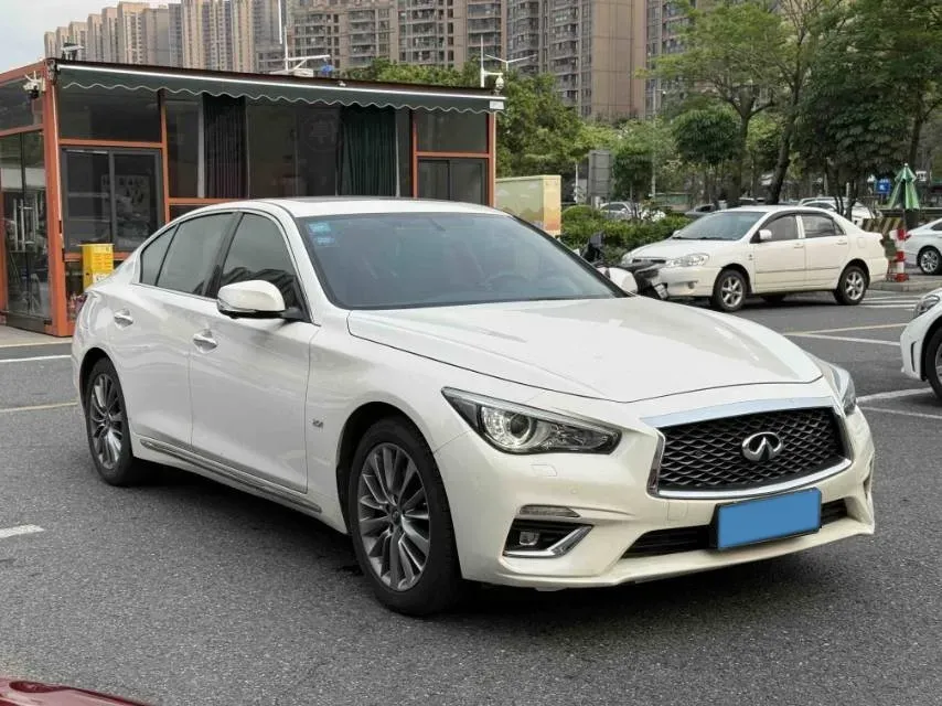 2018 Jeep Grand Commander 2.0T 265HP L4 9AT,autocango,china used car exporter,china ev exporter,chinese used car exporter,chinese used ev exporter